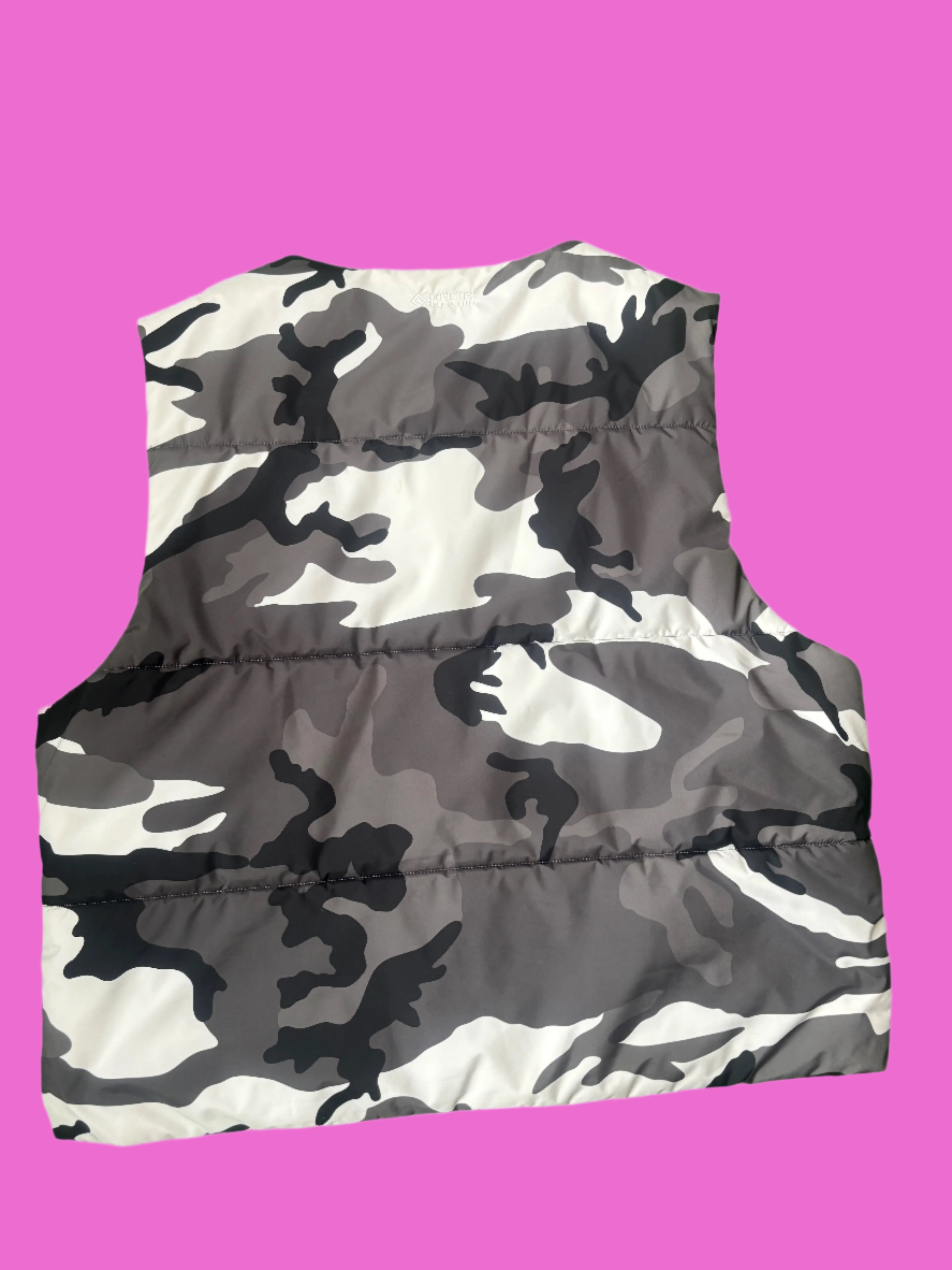 Supreme 2-in-1 GORE-TEX Shell WINDSTOPPER Vest Snow Camo